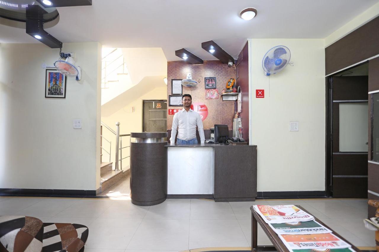 Oyo 9601 Hotel Sunshine Residency Castle Noida Buitenkant foto