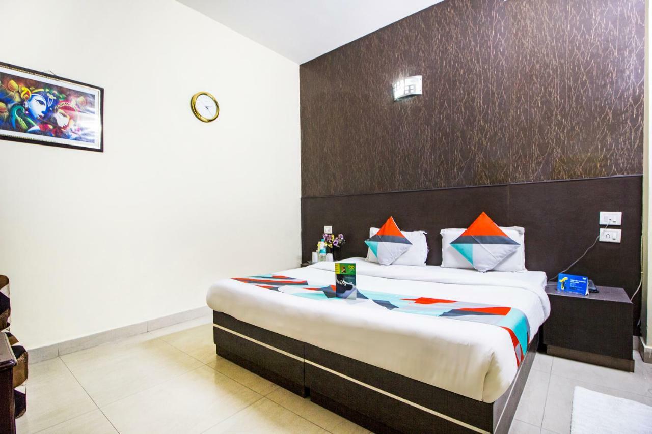 Oyo 9601 Hotel Sunshine Residency Castle Noida Buitenkant foto