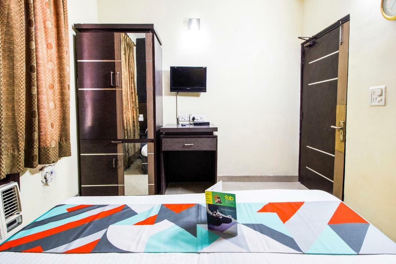Oyo 9601 Hotel Sunshine Residency Castle Noida Buitenkant foto