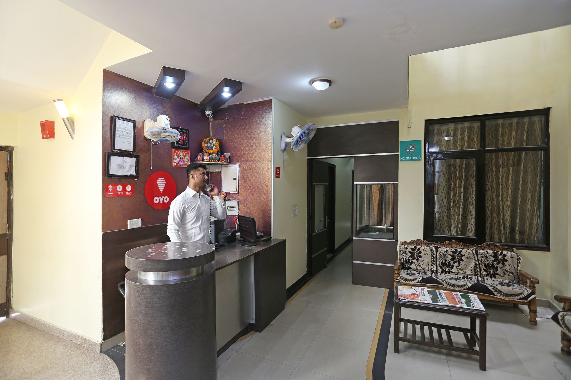 Oyo 9601 Hotel Sunshine Residency Castle Noida Buitenkant foto