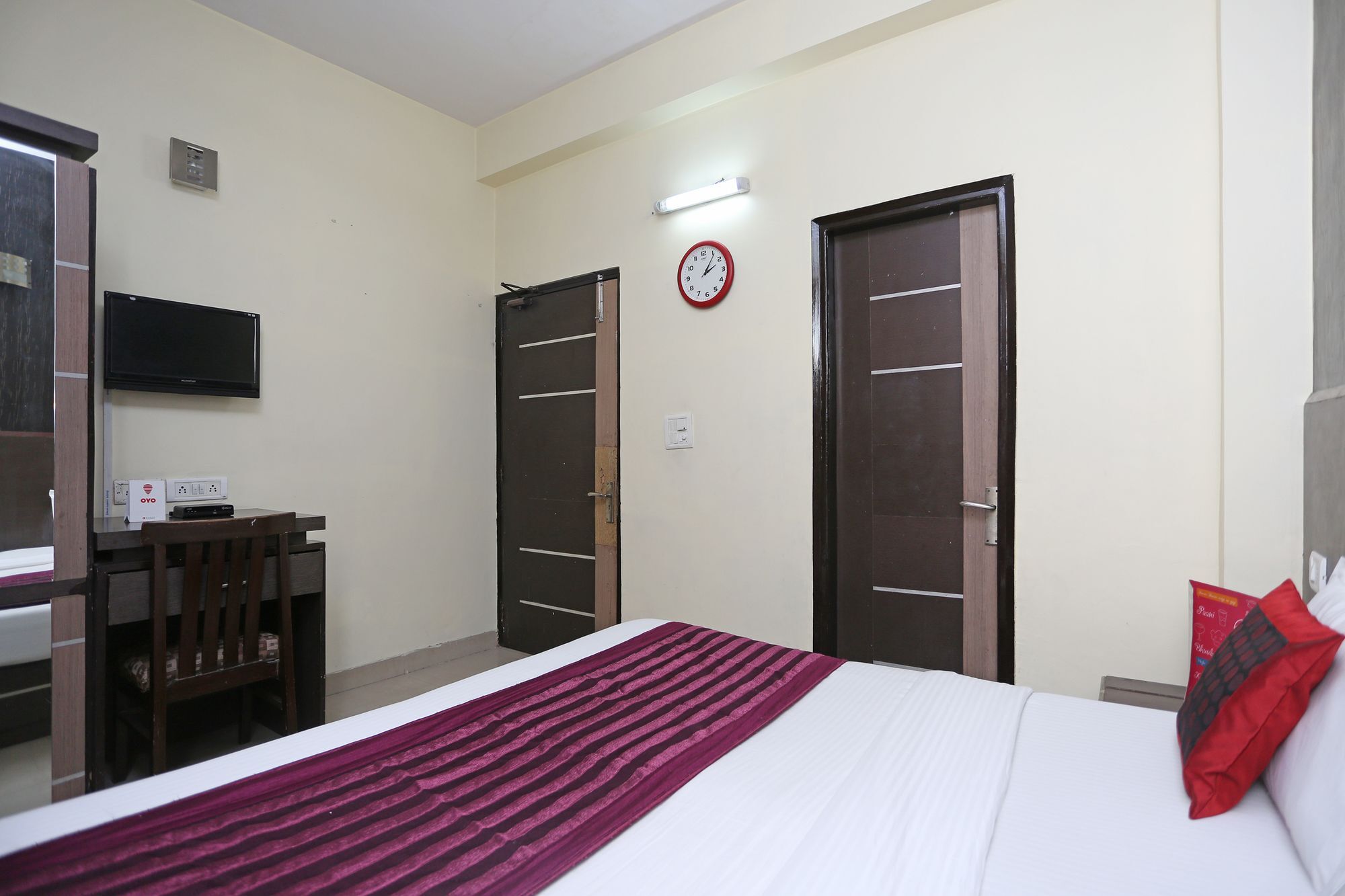 Oyo 9601 Hotel Sunshine Residency Castle Noida Buitenkant foto